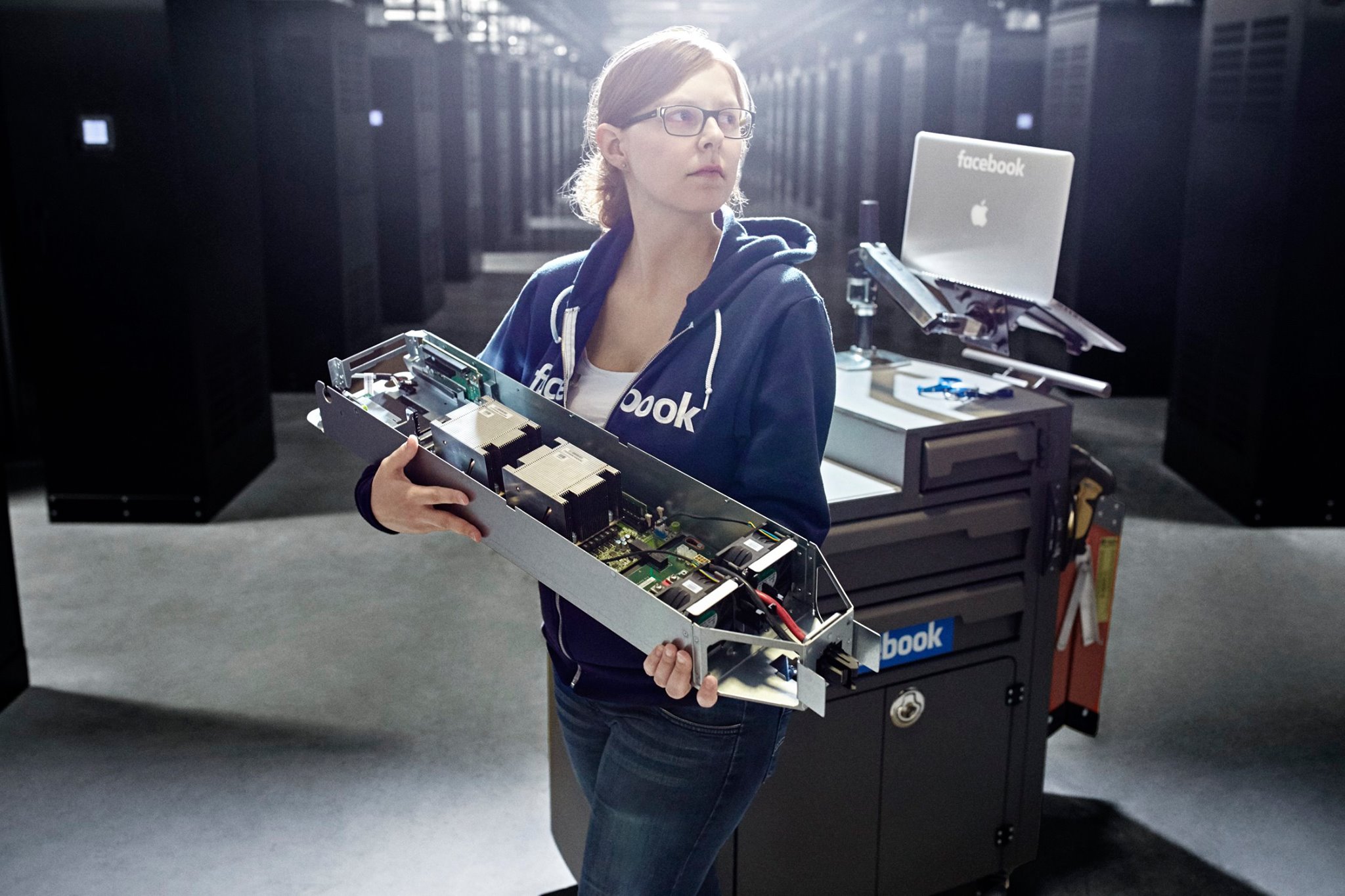 facebook-data-center-2