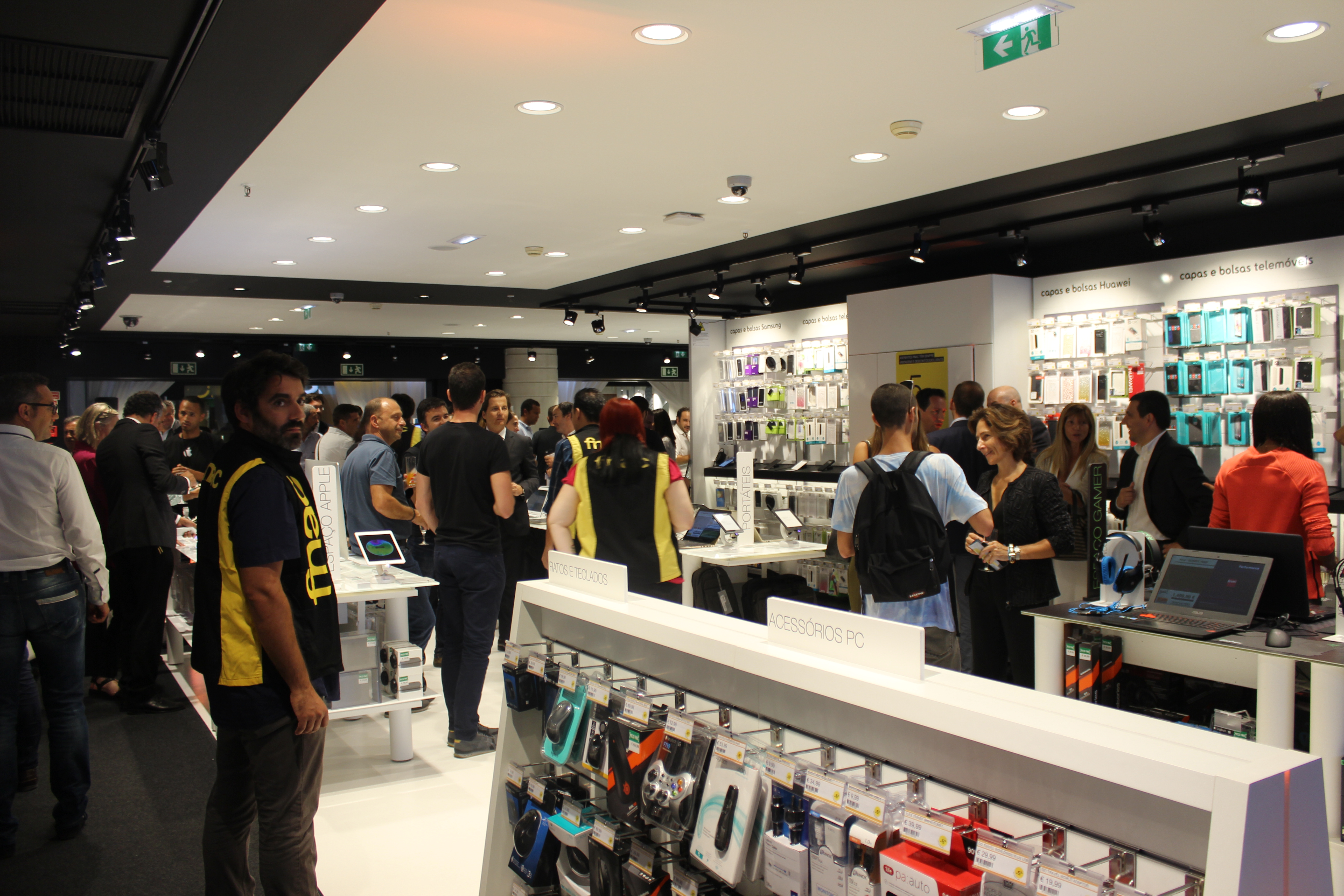 FNAC Connect Saldanha Lisboa