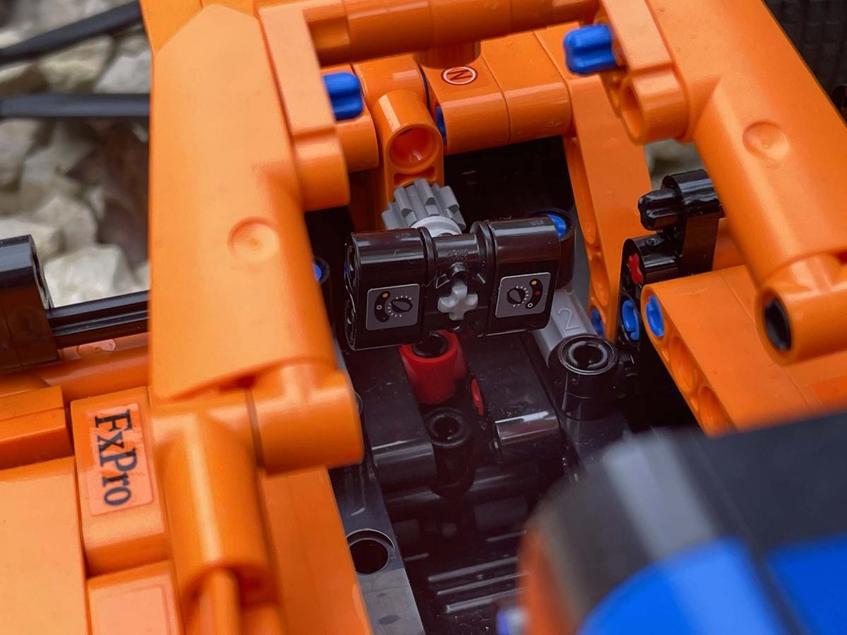 LEGO Technic McLaren F1 2022